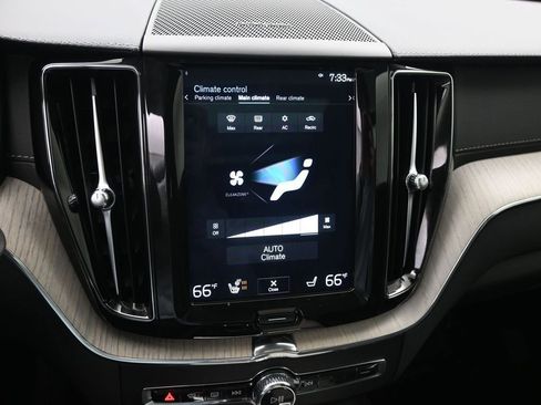 Used 2020 Volvo XC60 T6 Inscription w/ Protection Package Premier image 19