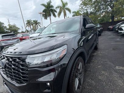Used 2025 Ford Explorer ST-Line w/ ST-Line Street Pack