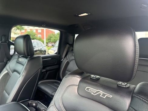 Used 2022 RAM 1500 Laramie image 10