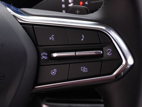 New 2026 Chevrolet Equinox LT w/ Convenience Package II image 23