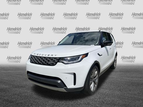 Used 2024 Land Rover Discovery S AWD/4WD image 5