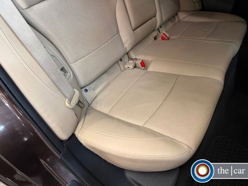 Used 2019 Subaru Outback 2.5i Limited w/ Popular Package #2 image 17