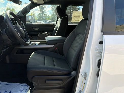 New 2026 RAM 1500 Express AWD/4WD image 21