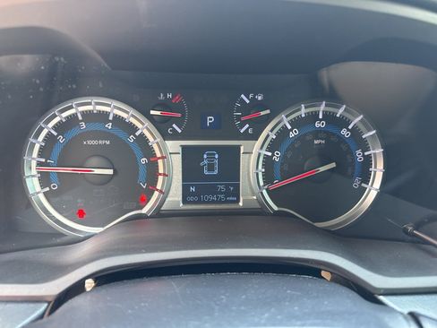 Used 2017 Toyota 4Runner Limited AWD/4WD image 28