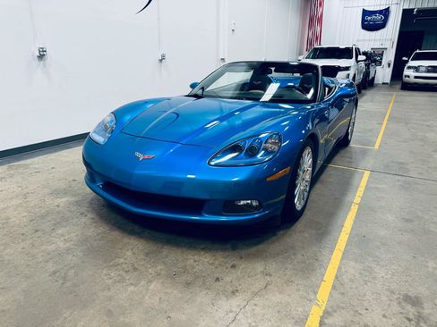 Used 2008 Chevrolet Corvette Convertible w/ Preferred Equipment Group image 3