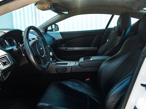 Used 2011 Aston Martin DB9 Coupe RWD image 17