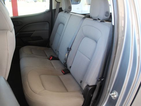 Used 2022 Chevrolet Colorado W/T AWD/4WD image 21