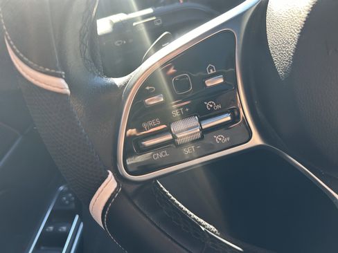 Certified 2021 Mercedes-Benz GLA 250 4MATIC image 19