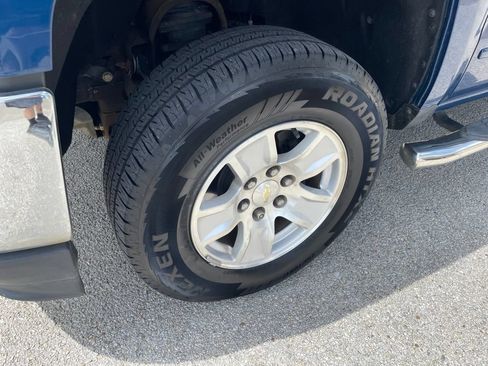 Used 2018 Chevrolet Silverado 1500 LT w/ Texas Edition RWD image 11