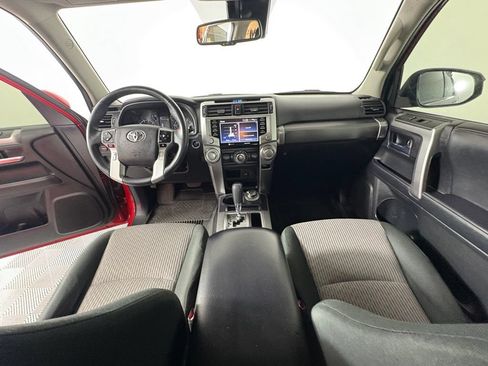 Used 2021 Toyota 4Runner SR5 AWD/4WD image 4