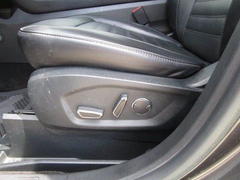 Used 2017 Ford Edge SEL w/ Equipment Group 201A AWD/4WD image 14