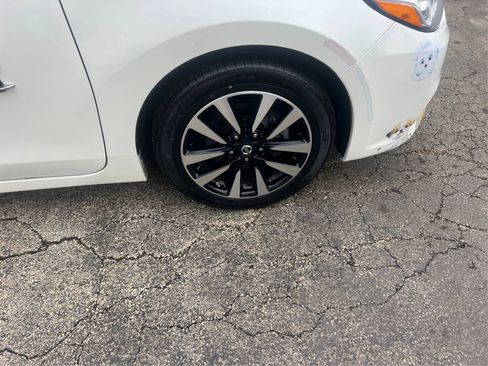 Used 2018 Nissan Altima 2.5 SV FWD image 24