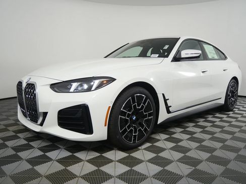 New 2026 BMW 430i w/ M Sport Package RWD image 6