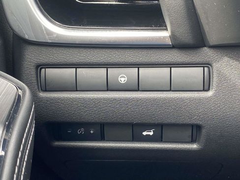 Used 2022 Nissan Rogue SL image 20