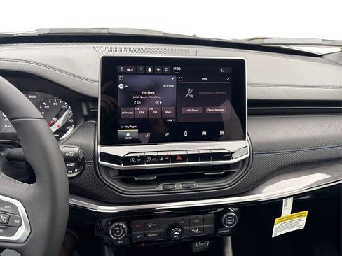 New 2026 Jeep Compass Latitude AWD/4WD image 16