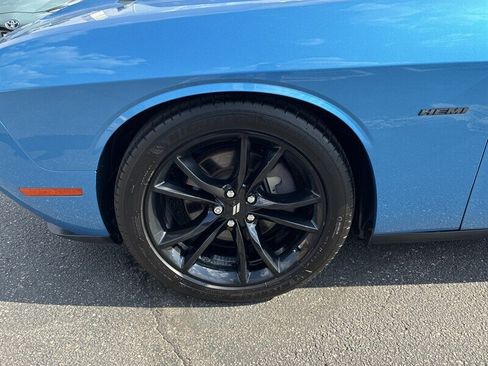 Used 2018 Dodge Challenger R/T w/ Blacktop Package RWD image 9