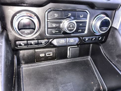 Used 2023 GMC Yukon SLT image 19