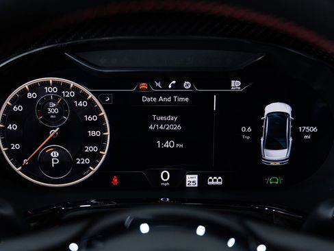 Used 2022 Bentley Flying Spur V8 image 25