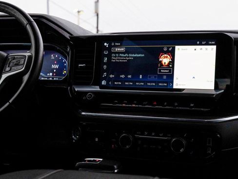 Used 2023 Chevrolet Silverado 1500 RST image 21