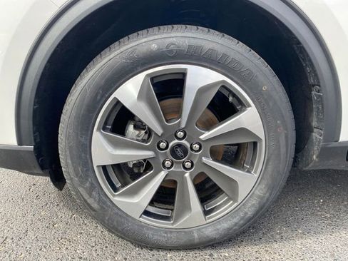 Used 2024 Ford Escape Platinum image 22