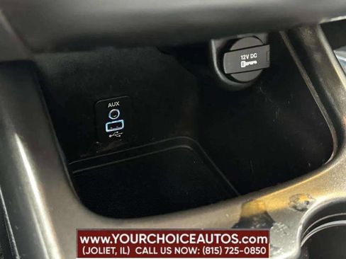 Used 2018 Dodge Journey SE w/ Blacktop Package image 32