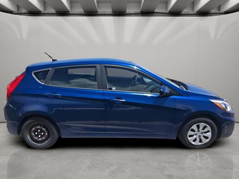 Used 2017 Hyundai Accent SE FWD image 6