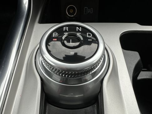 Used 2022 Ford Explorer XLT w/ Equipment Group 202A image 30