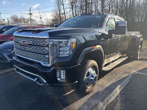Used 2020 GMC Sierra 3500 Denali w/ Denali Ultimate Package image 1