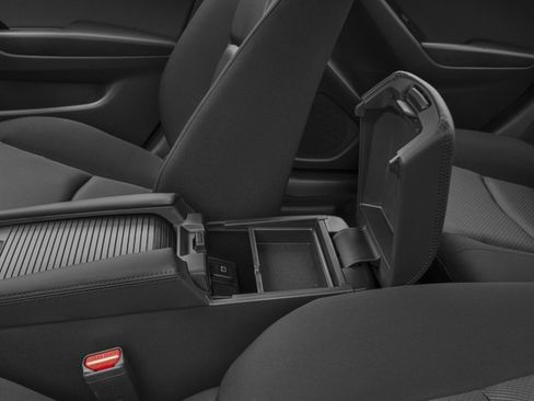 Used 2017 MAZDA MAZDA3 Sport FWD image 18