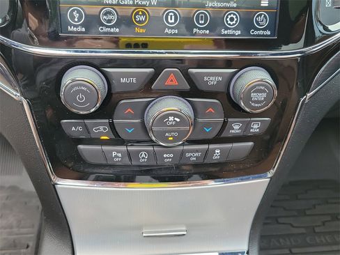 Used 2020 Jeep Grand Cherokee Overland w/ Interior Metal Package image 38