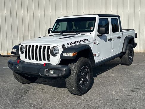 Used 2020 Jeep Gladiator Rubicon image 2