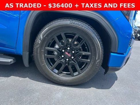 Used 2022 GMC Sierra 1500 Elevation w/ LPO, Elevation Black Package RWD image 8