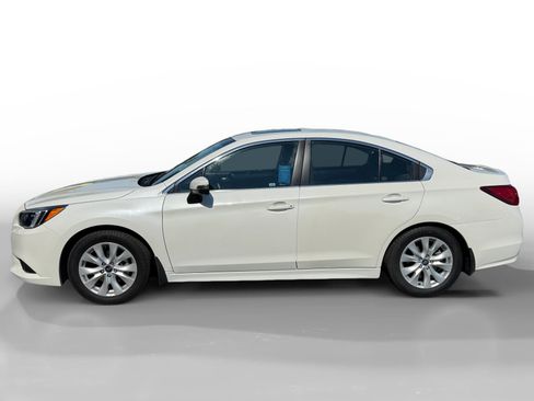 Used 2016 Subaru Legacy 2.5i Premium AWD/4WD image 2