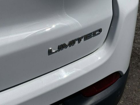 Used 2023 Jeep Compass Limited image 10