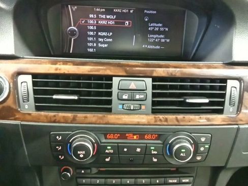 Used 2012 BMW 328i Convertible RWD image 21