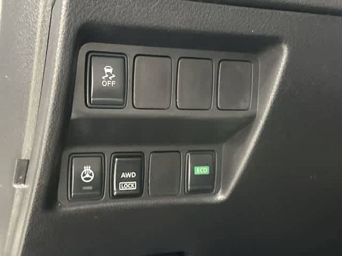 Used 2017 Nissan Rogue Sport SV w/ SV All-Weather Package image 19