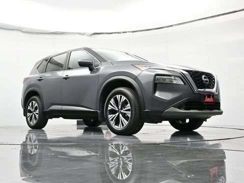 Used 2023 Nissan Rogue SV image 46
