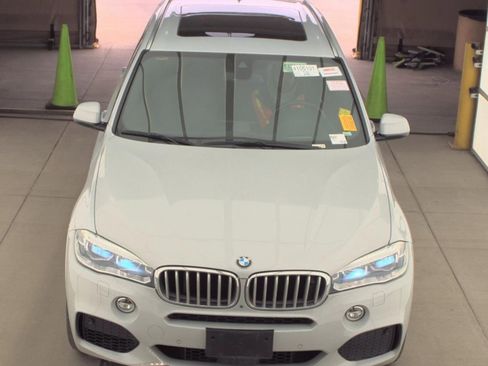 Used 2018 BMW X5 xDrive50i w/ Dynamic Handling Package image 2