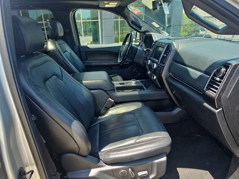 Used 2019 Ford Expedition Max Limited RWD image 7