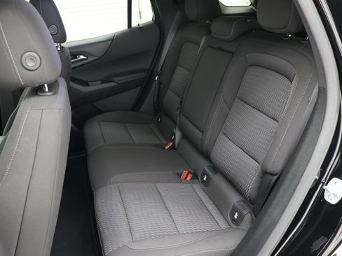 Used 2025 Chevrolet Equinox LT image 12