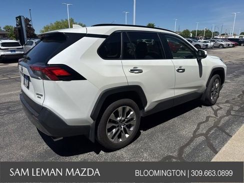 Used 2019 Toyota RAV4 Limited w/ Advanced Technology Package AWD/4WD image 7