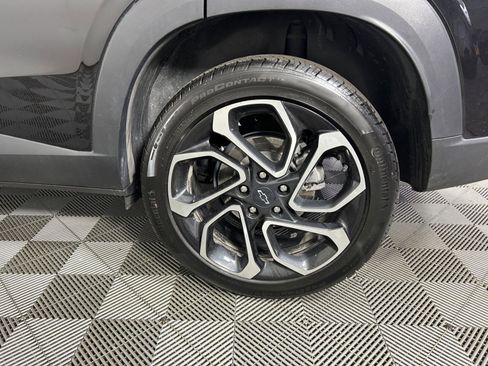 Used 2025 Chevrolet Trax RS w/ Sunroof Package image 10