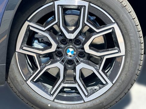 Used 2025 BMW X1 xDrive28i w/ Premium Package AWD/4WD image 11