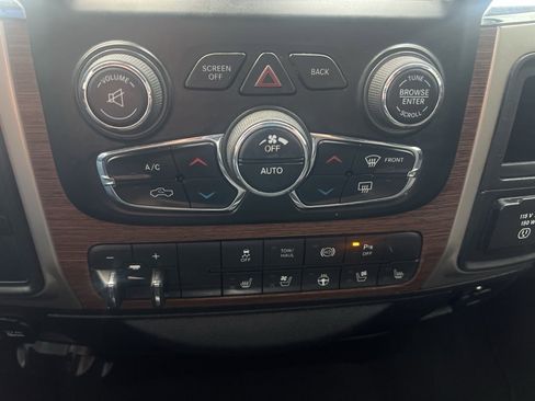 Used 2014 RAM 3500 Laramie w/ Cold Weather Group image 29