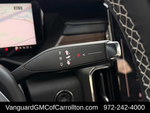 New 2026 GMC Acadia Denali Ultimate w/ LPO, Floor Liner Package AWD/4WD image 15