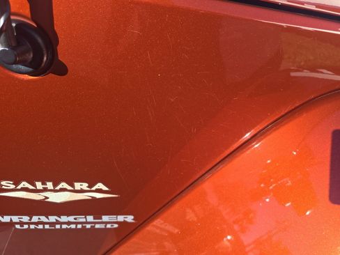 Used 2014 Jeep Wrangler Unlimited Sahara image 5