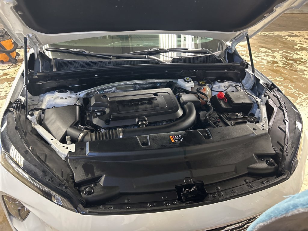 Used 2024 Buick Envision Preferred AWD/4WD image 10
