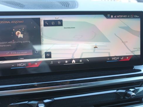 Used 2026 BMW X5 xDrive40i w/ Executive Package image 16