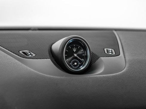 Used 2019 Maserati Levante AWD/4WD image 22
