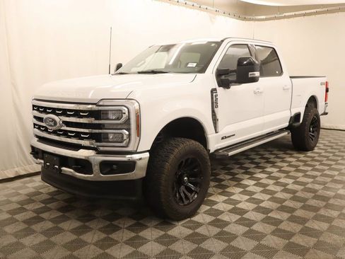 Used 2024 Ford F250 Lariat AWD/4WD image 1